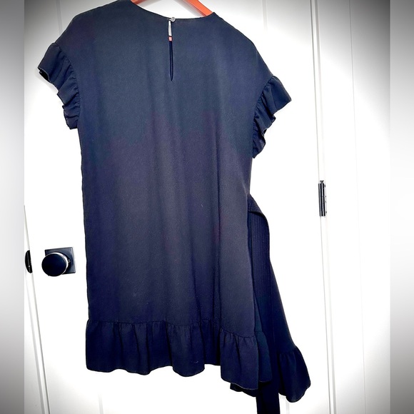 Ruffled lightweight minidresses that gives off fun & flirty appeal - Picture 3 of 9